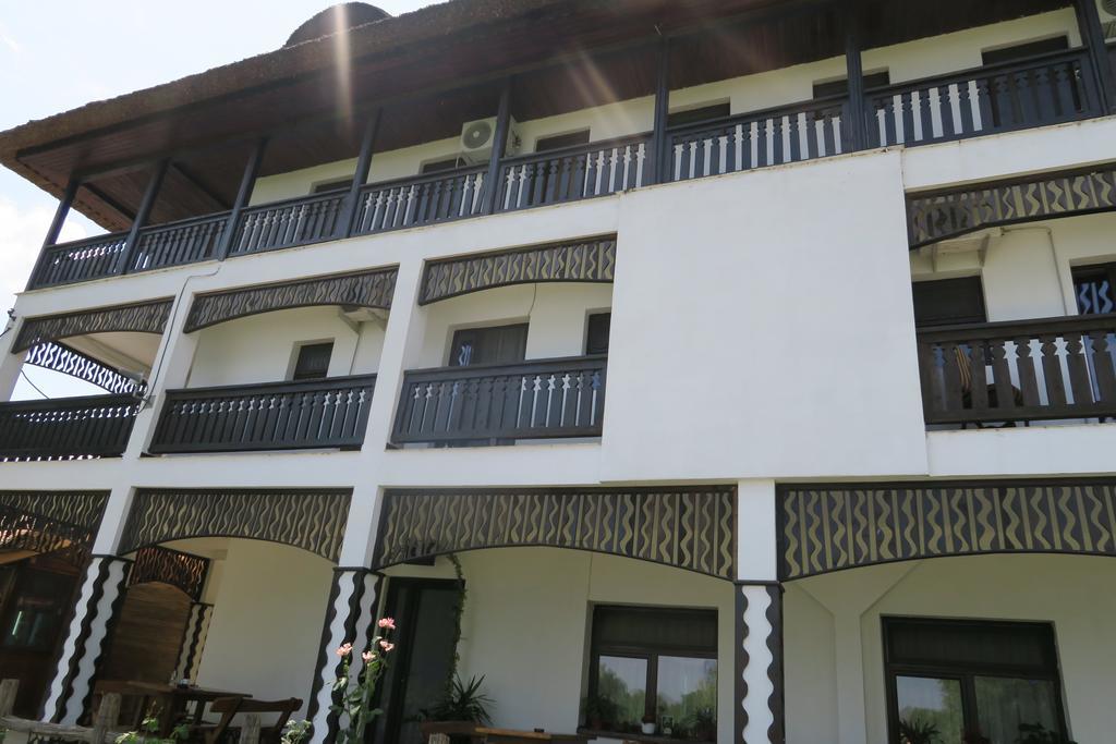 Delta Paradis Resort Murighiol Bagian luar foto