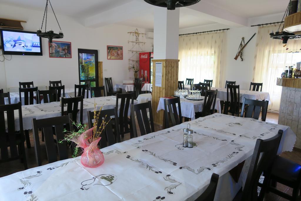 Delta Paradis Resort Murighiol Bagian luar foto