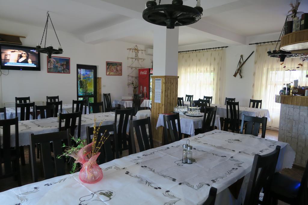 Delta Paradis Resort Murighiol Bagian luar foto